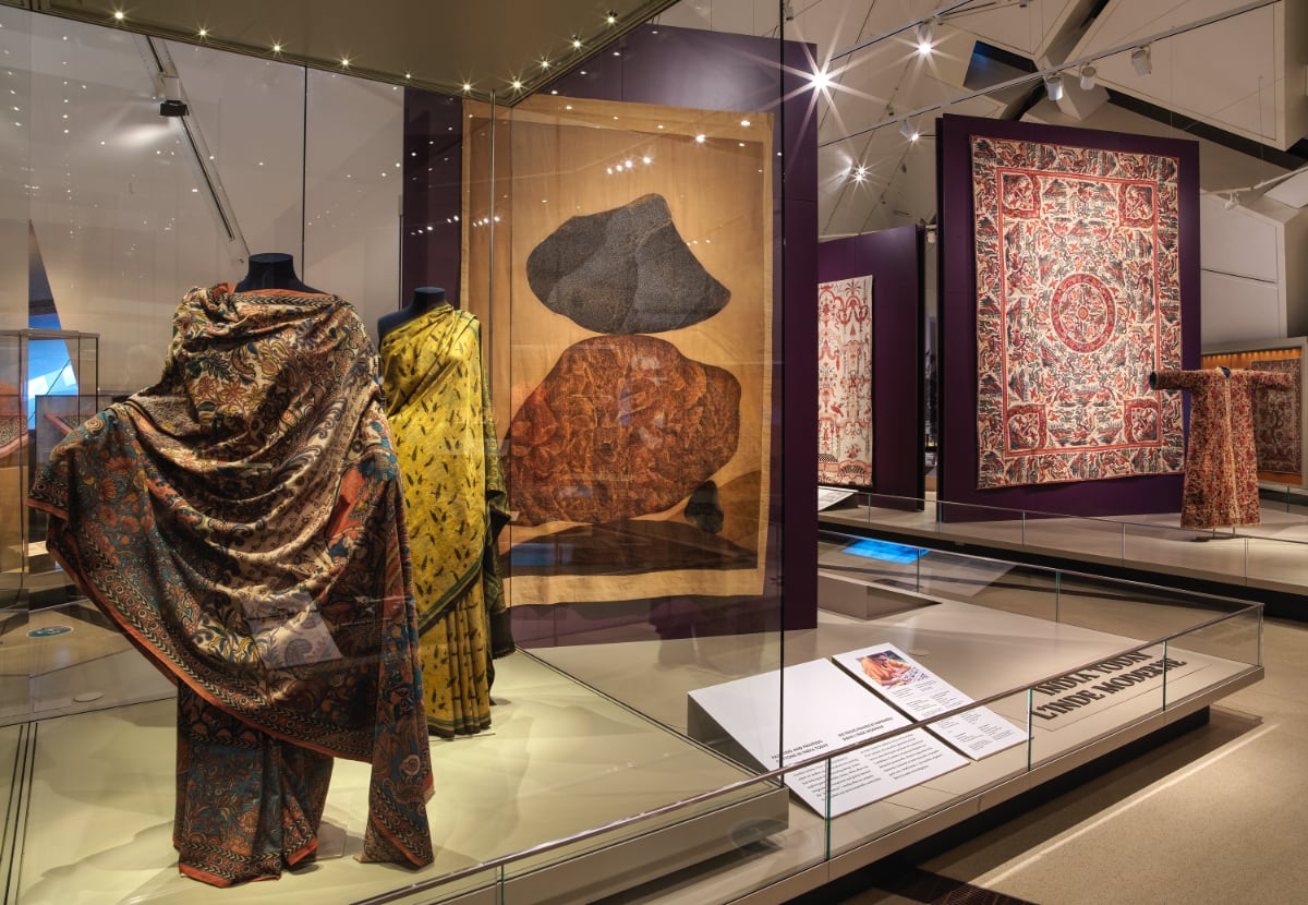 2025特集 Connecting Threads: and Emotion Family, Evokes Chintz Indian アート・デザイン・音楽